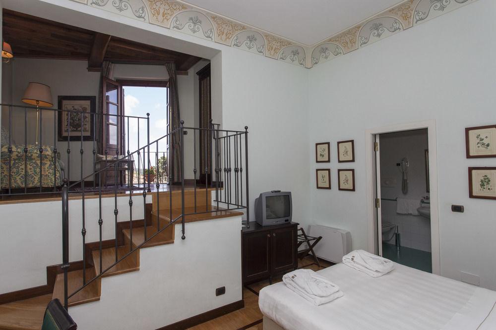 Unahotels Palazzo Mannaioni Toscana モンタイオーネ エクステリア 写真