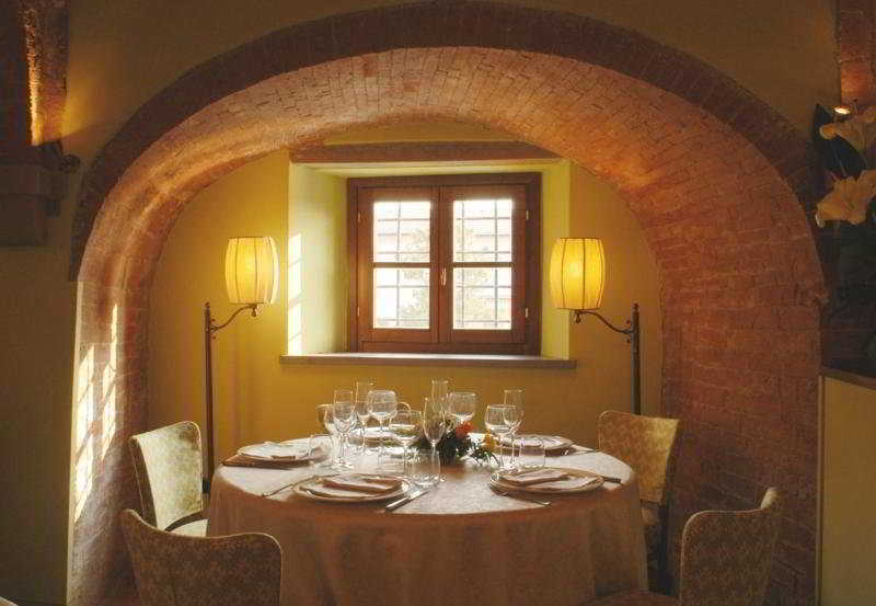 Unahotels Palazzo Mannaioni Toscana モンタイオーネ エクステリア 写真