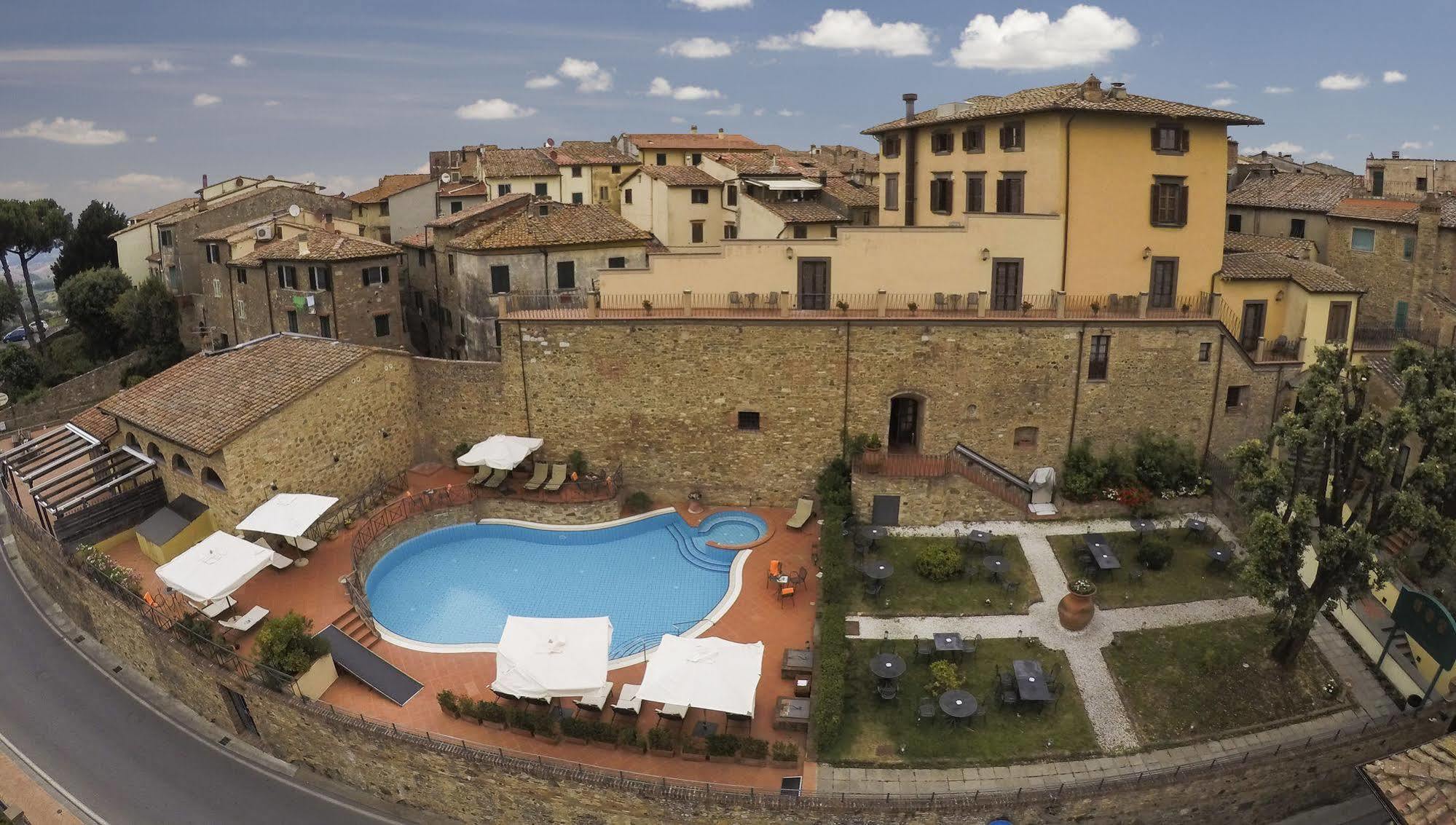 Unahotels Palazzo Mannaioni Toscana モンタイオーネ エクステリア 写真