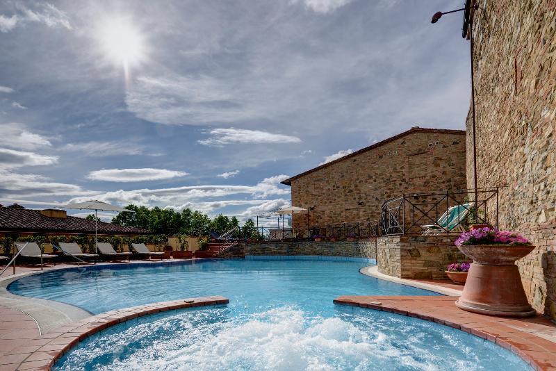 Unahotels Palazzo Mannaioni Toscana モンタイオーネ エクステリア 写真
